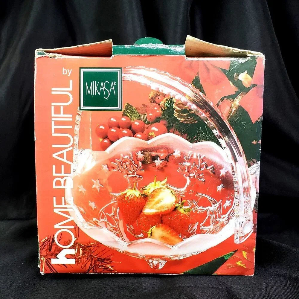 VTG Mikasa Christmas Santas Flight Glass Handled Basket Collectible Holiday Deco